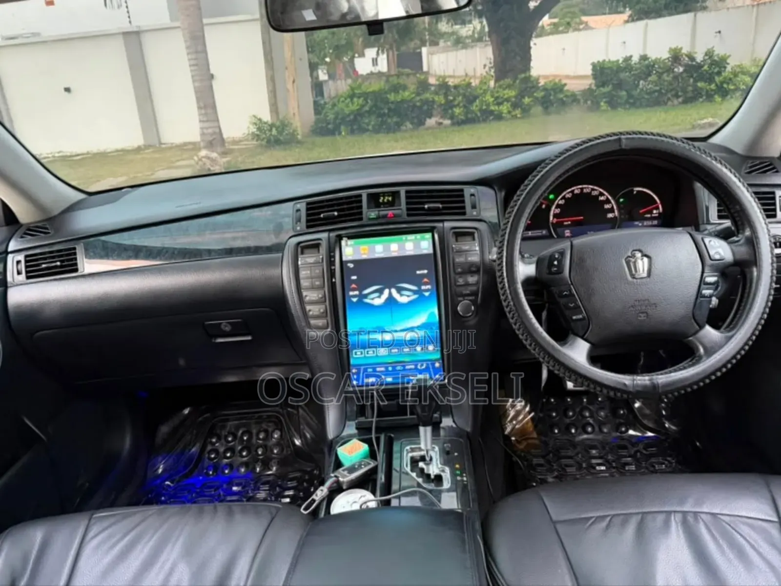 Toyota Crown 2007 White