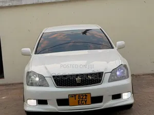 Toyota Crown 2007 White