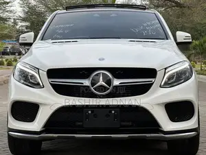 Mercedes-Benz GLE-Class GLE 350d 4MATIC 2016 Pearl