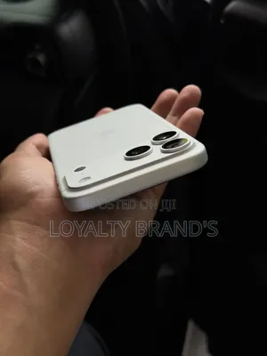 New Apple iPhone 17 Pro Max 256 GB Silver
