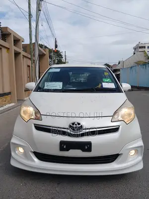 Toyota Ractis 2011 White