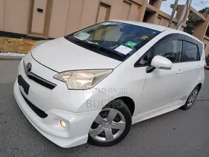Toyota Ractis 2011 White