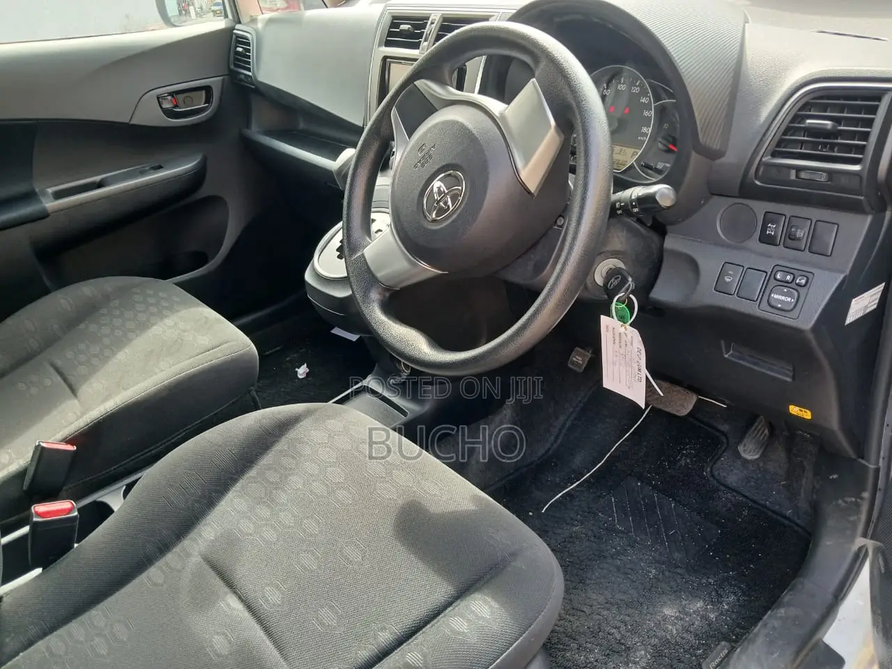 Toyota Ractis 2011 White