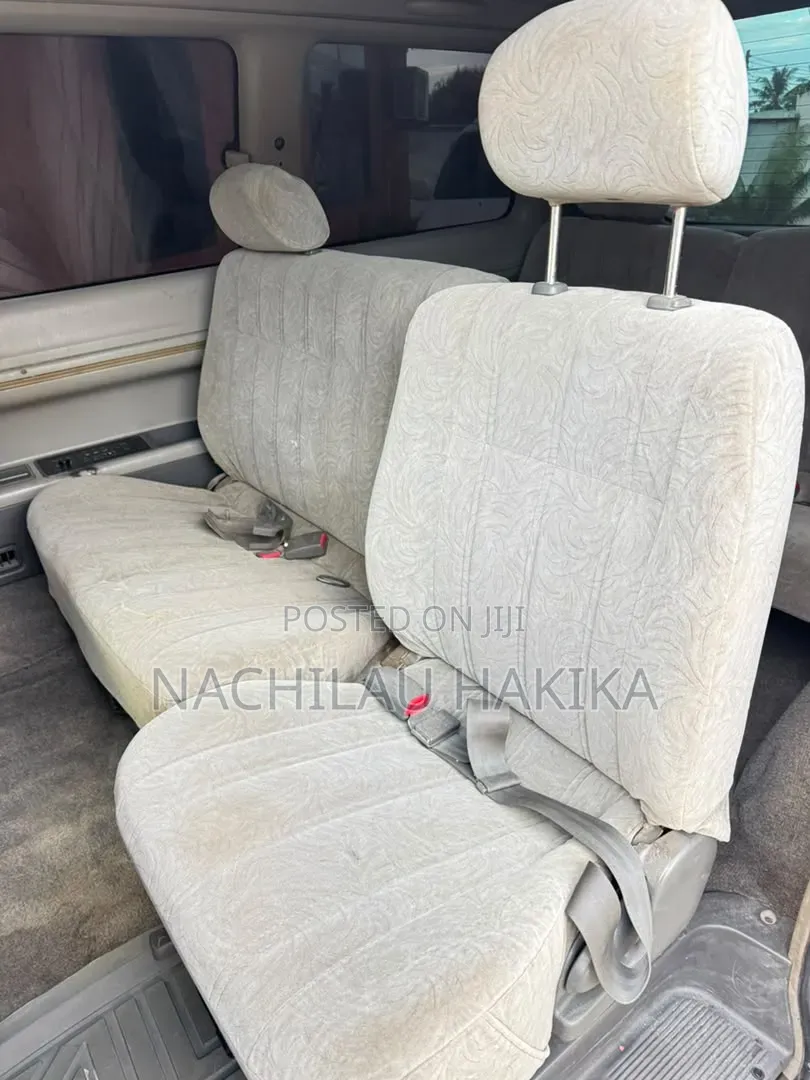 Toyota Noah 2002 White
