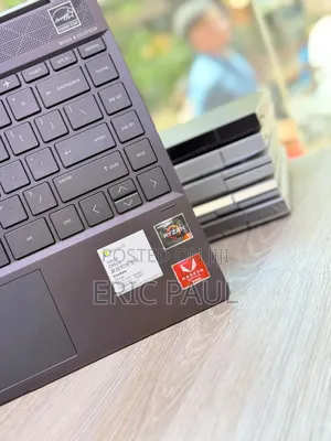 Laptop HP Envy x360 8GB AMD Ryzen 5 SSD 512GB