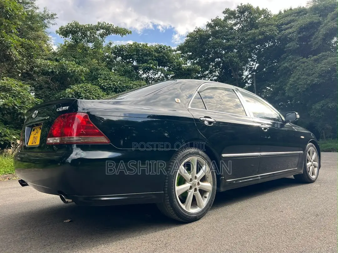 Toyota Crown 2007 Black