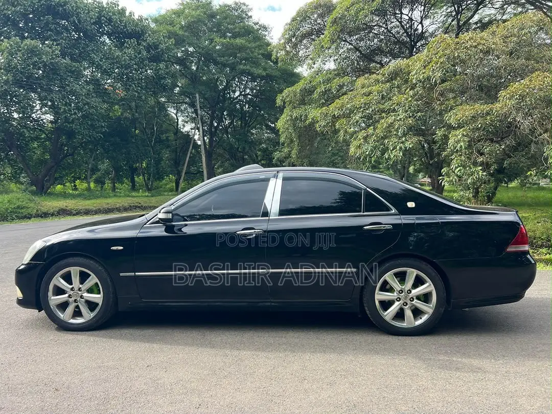 Toyota Crown 2007 Black