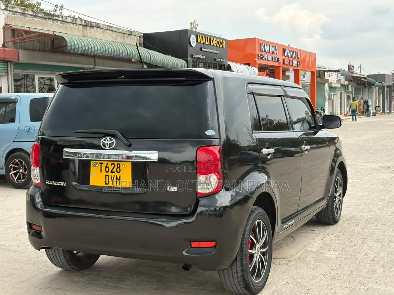 Toyota Corolla Rumion 2009 Black