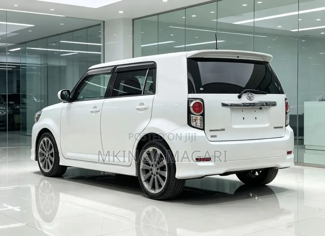 Toyota Rumion 1.5 FWD 2023 White