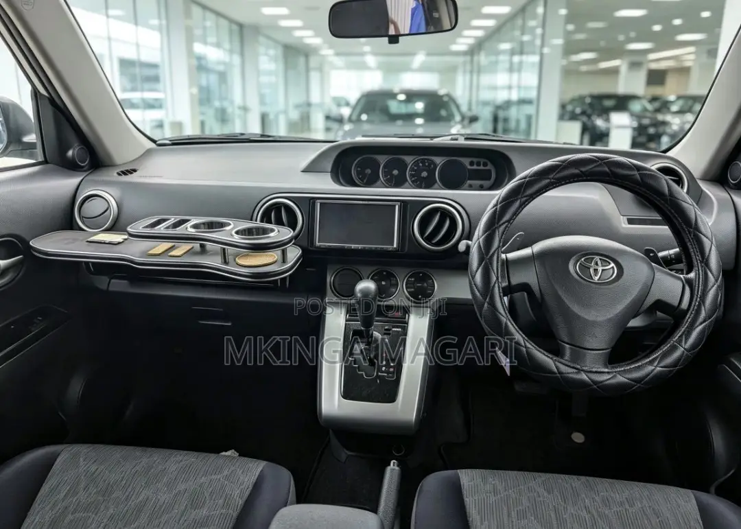 Toyota Rumion 1.5 FWD 2023 White