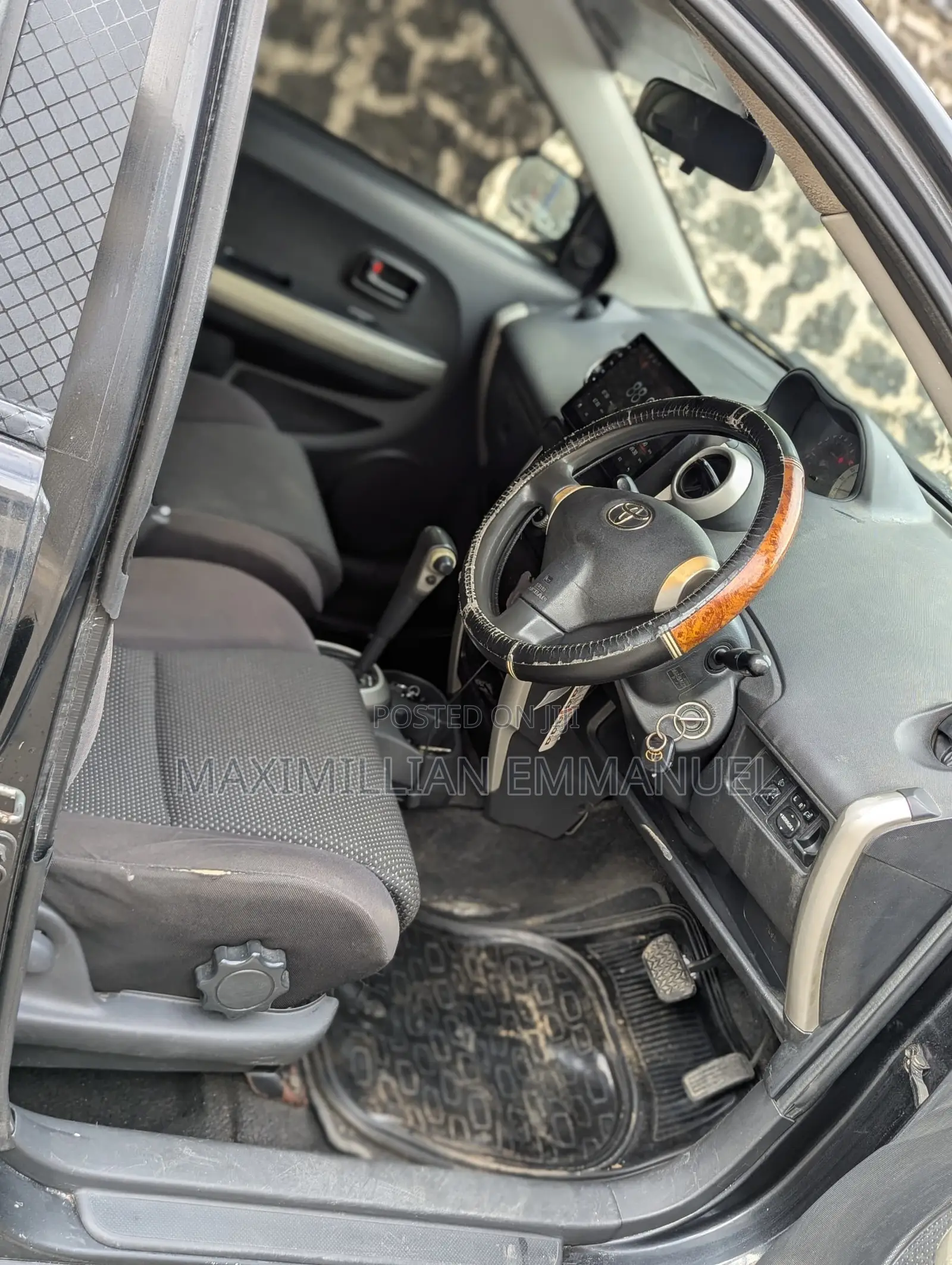 Toyota IST 2005 Black