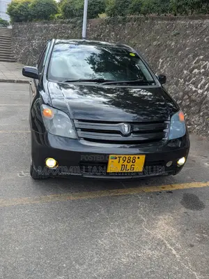 Toyota IST 2005 Black