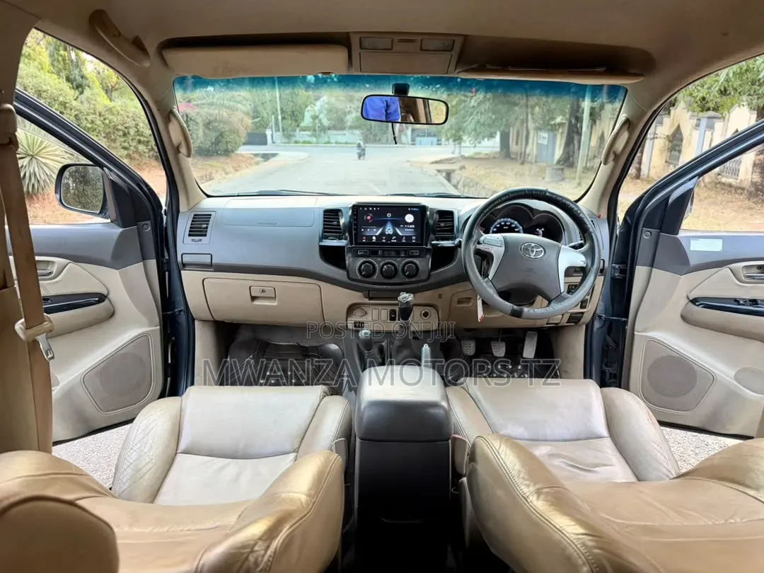 Toyota Fortuner 2013 Beige