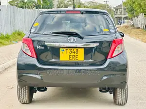 Toyota Vitz 1.0 FWD 5dr 2011 Black