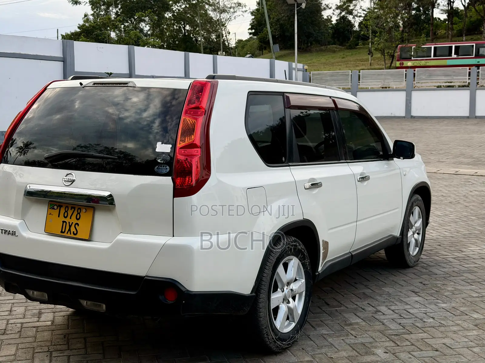 Nissan X-Trail 2010 White