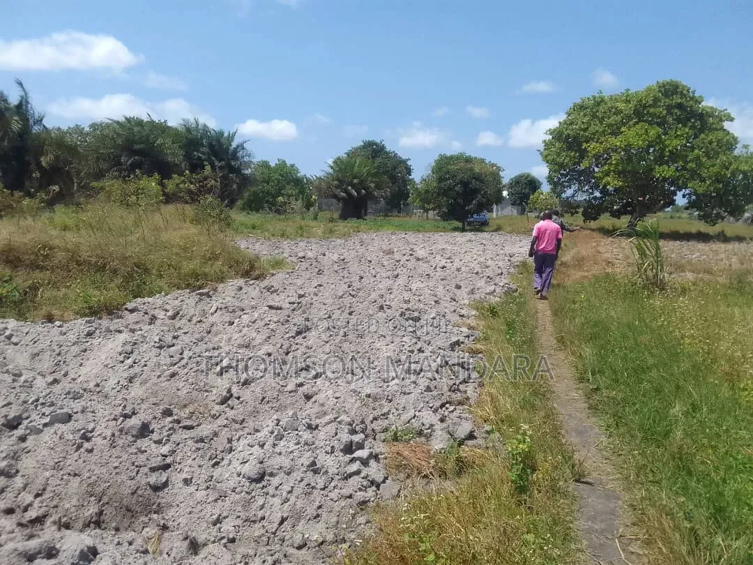 Prime 28-Acre Land for Sale – Kigamboni, Mwasonga