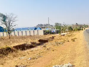 Viwanja Viwili (2) Kwa Pamoja Vinauzw Fela Bandar Jiran Na Reli Ya SGR