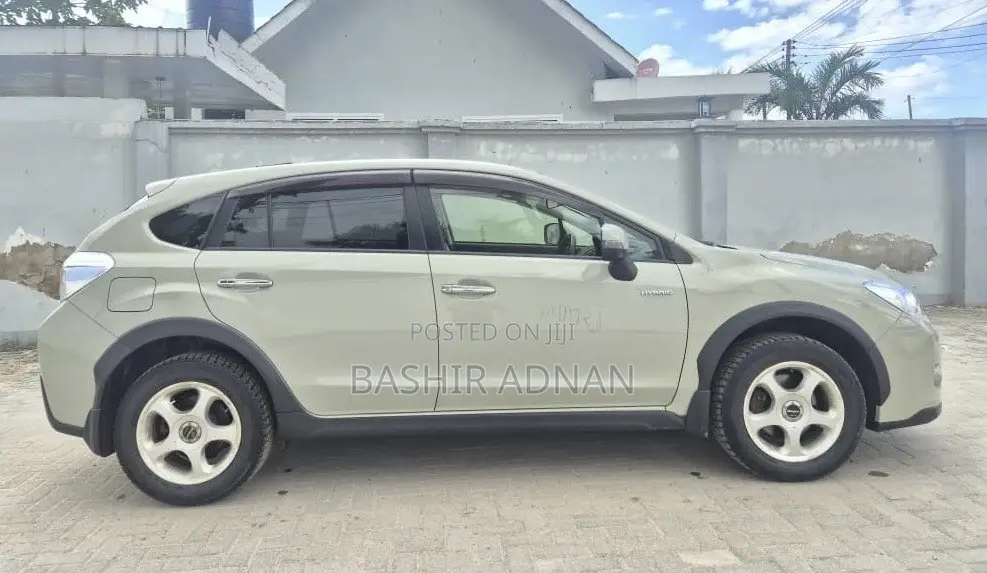 Subaru XV Hybrid 2014 Gray