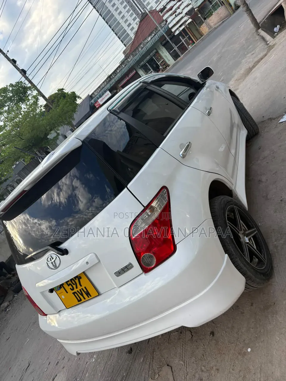 Toyota IST 2004 White