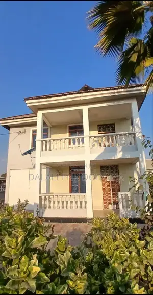 4bdrm Bungalow in Sokoine Primary, Muungano for sale