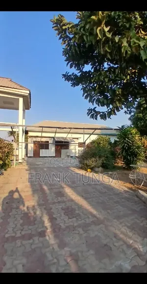 4bdrm Bungalow in Sokoine Primary, Muungano for sale