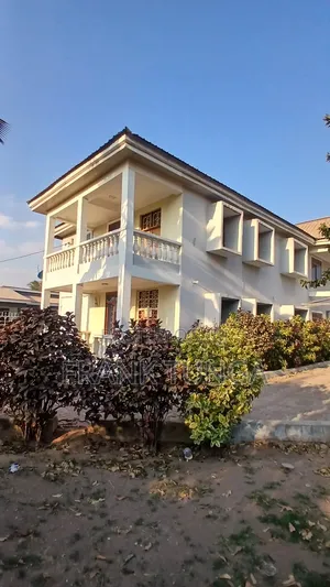 4bdrm Bungalow in Sokoine Primary, Muungano for sale