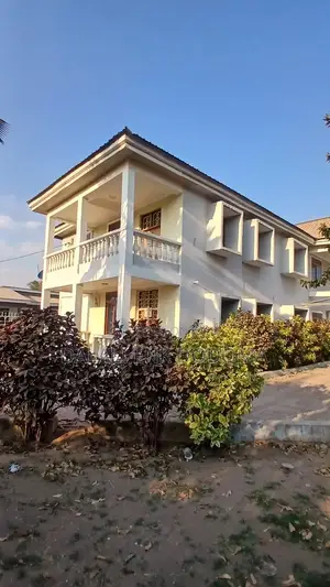 4bdrm Bungalow in Sokoine Primary, Muungano for sale
