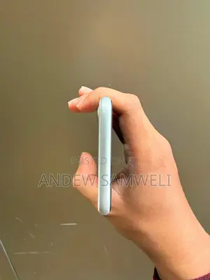 Apple iPhone SE (2022) 128 GB White