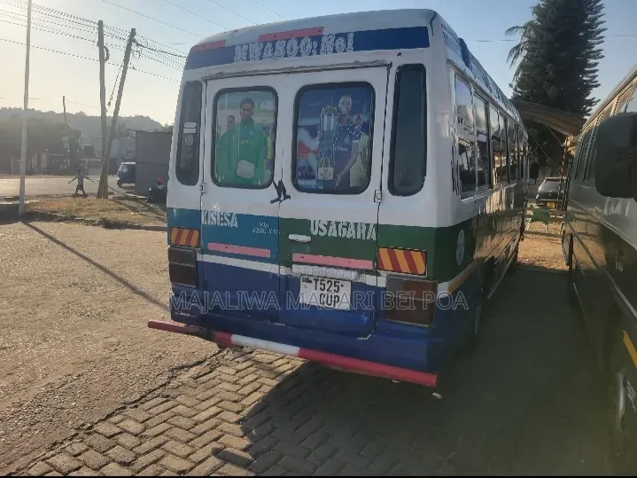 Toyota Coaster 2002 Beige