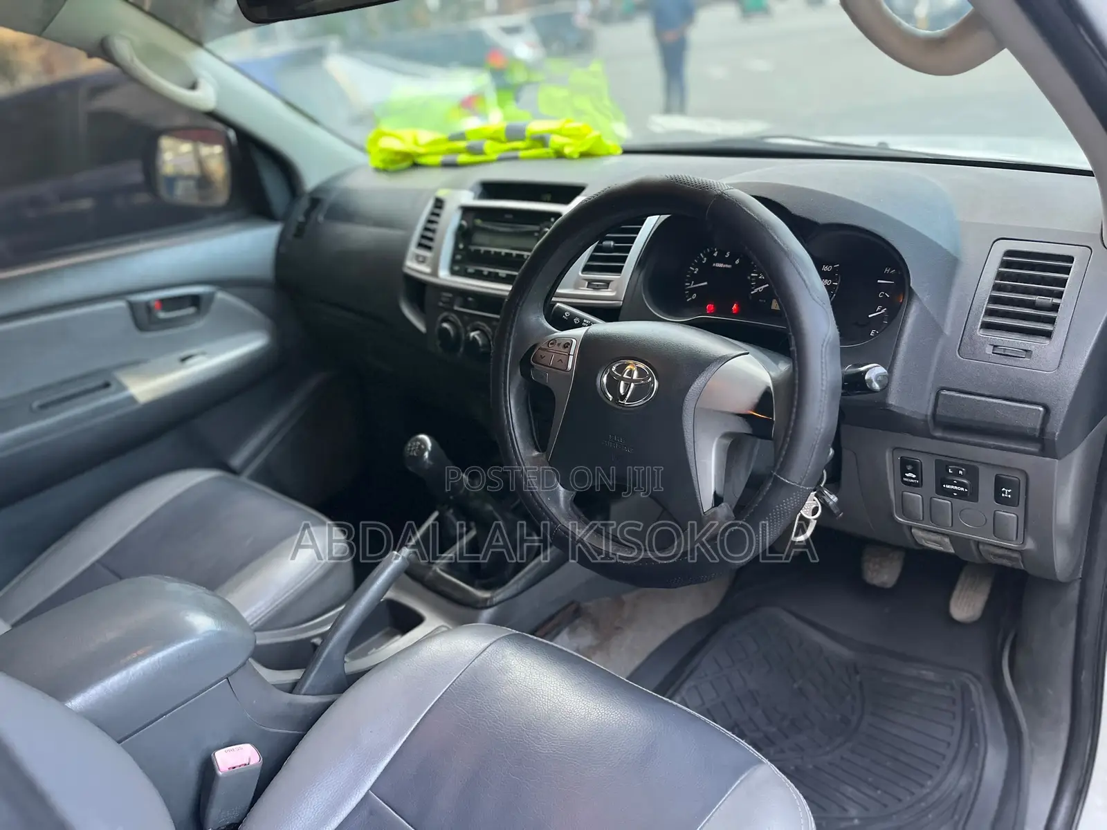 Toyota Hilux 2.5 D-4D SRX 2012 White