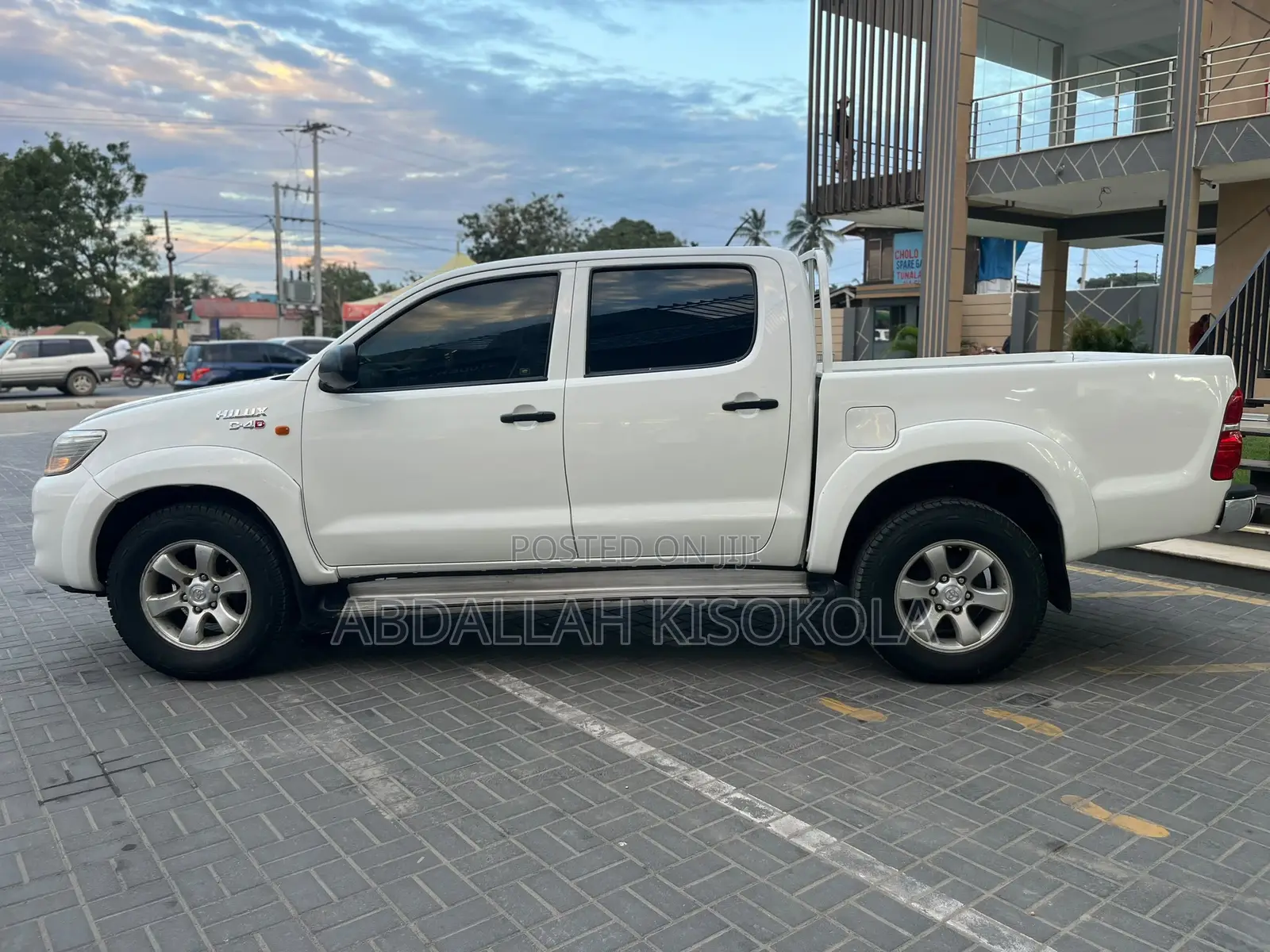 Toyota Hilux 2.5 D-4D SRX 2012 White