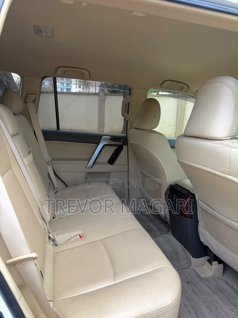 Toyota Land Cruiser Prado 2016 White