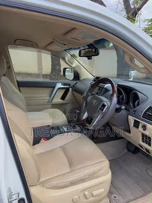 Toyota Land Cruiser Prado 2016 White
