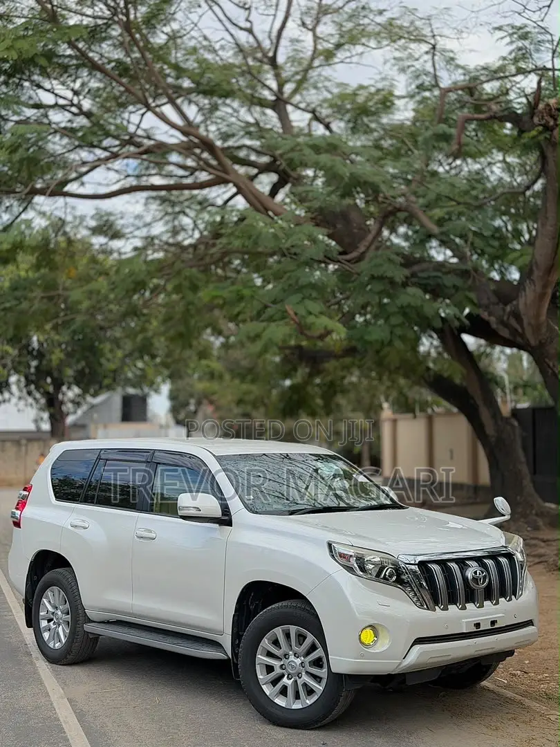 Toyota Land Cruiser Prado 2016 White