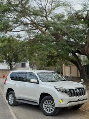 Toyota Land Cruiser Prado 2016 White