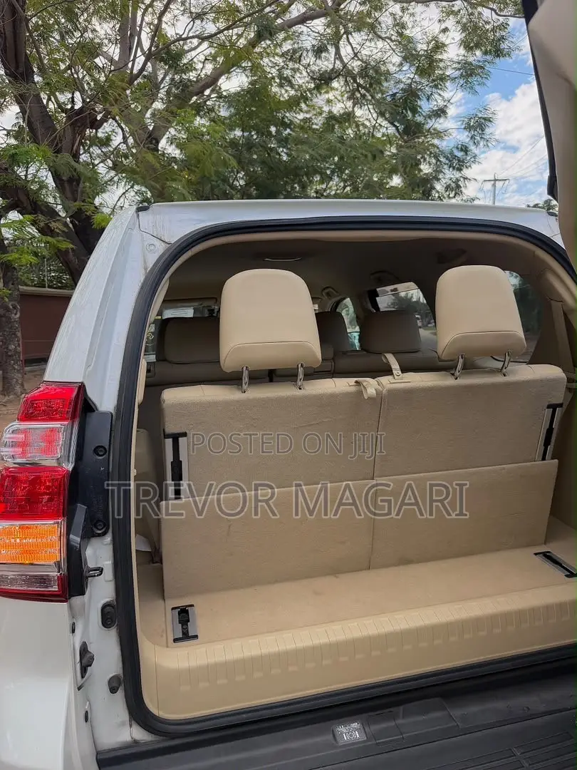 Toyota Land Cruiser Prado 2016 White