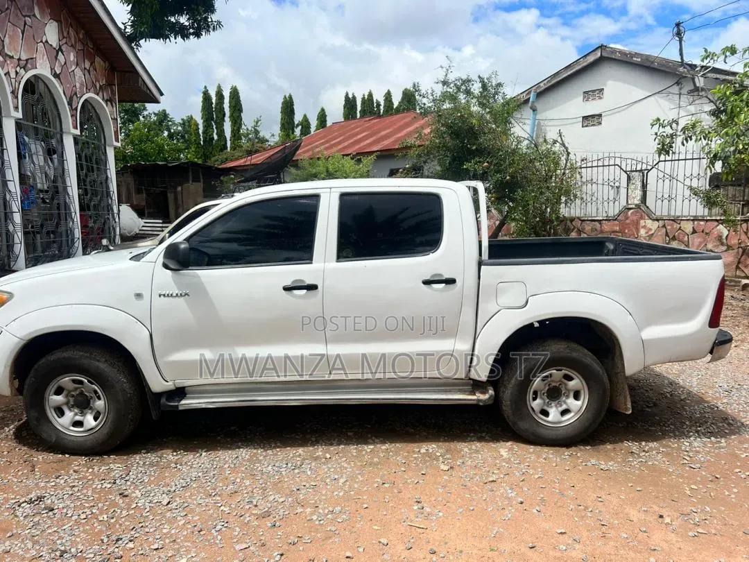 Toyota Hilux 2008 Off white