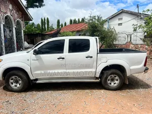 Toyota Hilux 2008 Off white