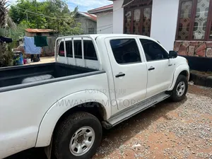 Toyota Hilux 2008 Off white
