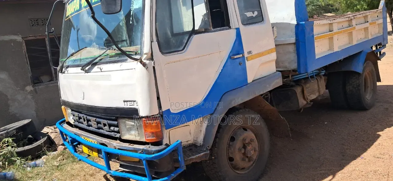Fusso Tipper White