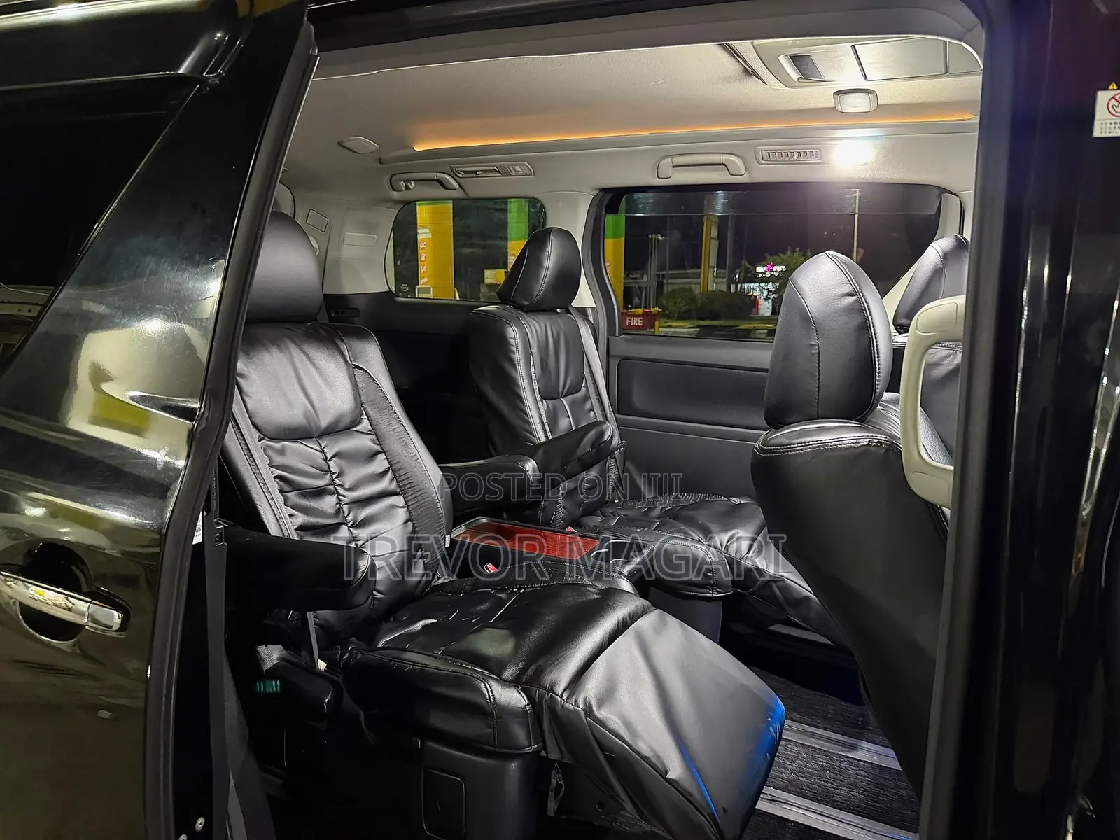 Toyota Vellfire 2009 Black