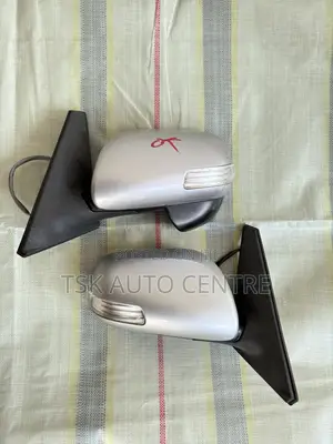 Toyota Rumion Side Mirrors