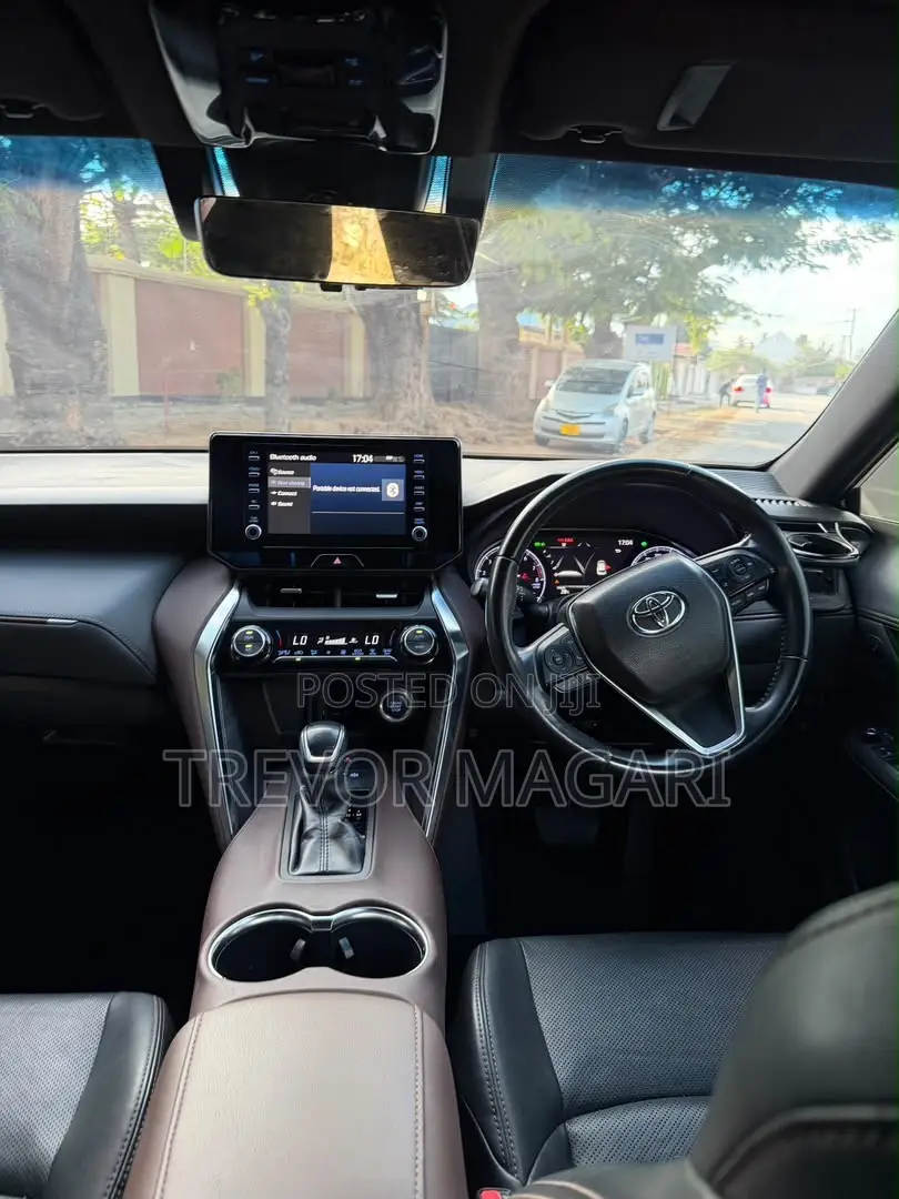 Toyota Harrier 2021 Black