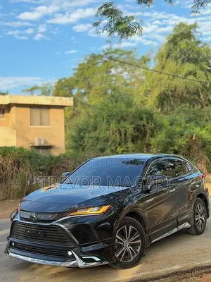 Toyota Harrier 2021 Black