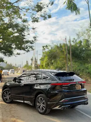 Toyota Harrier 2021 Black