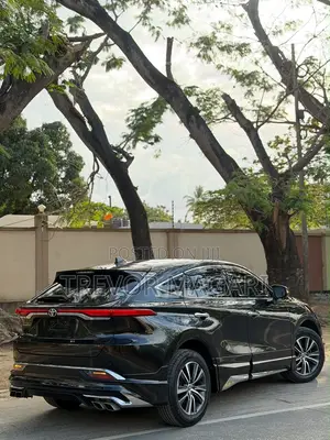 Toyota Harrier 2021 Black