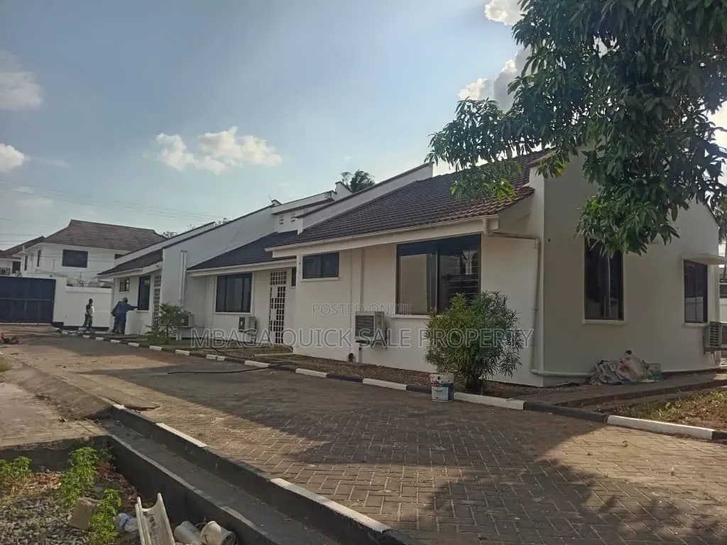 4bdrm House in Mikocheni for rent