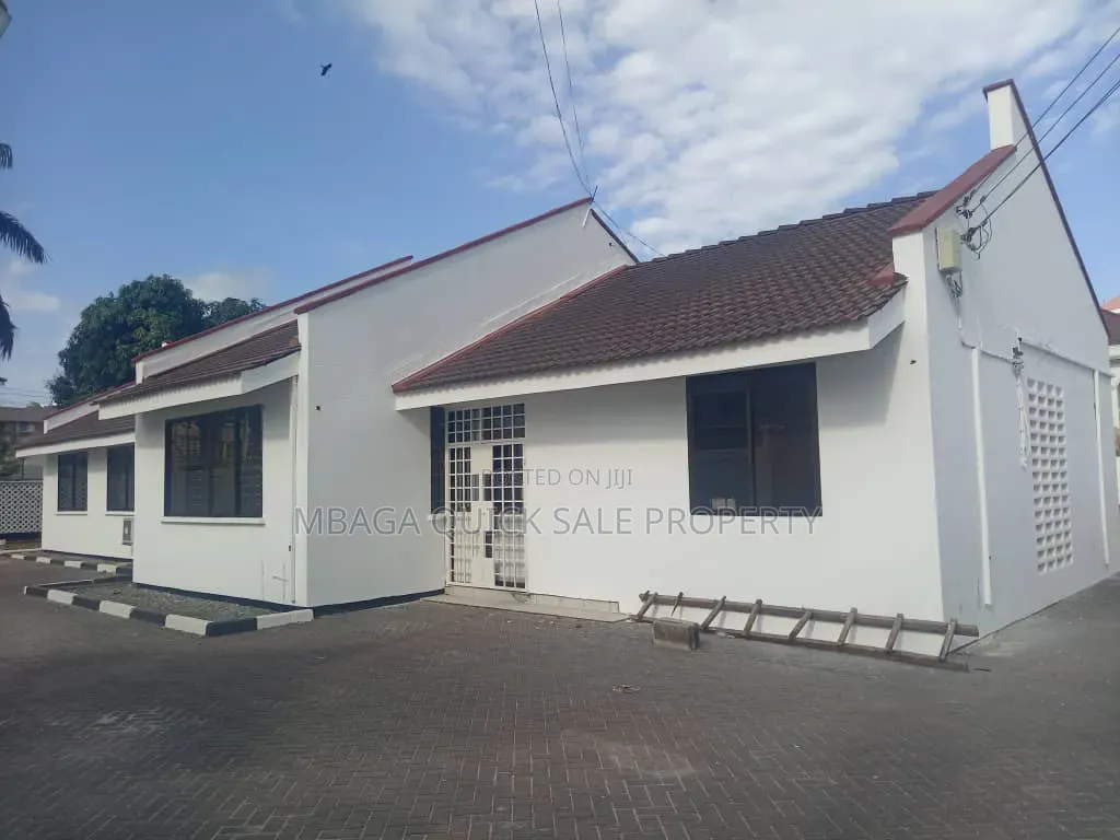4bdrm House in Mikocheni for rent