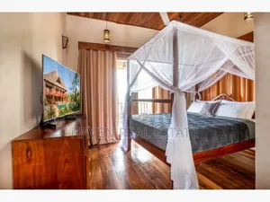 Furnished 8bdrm Villa in Kaskazini A for sale