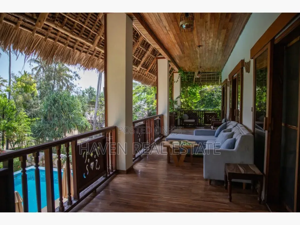 Furnished 8bdrm Villa in Kaskazini A for sale